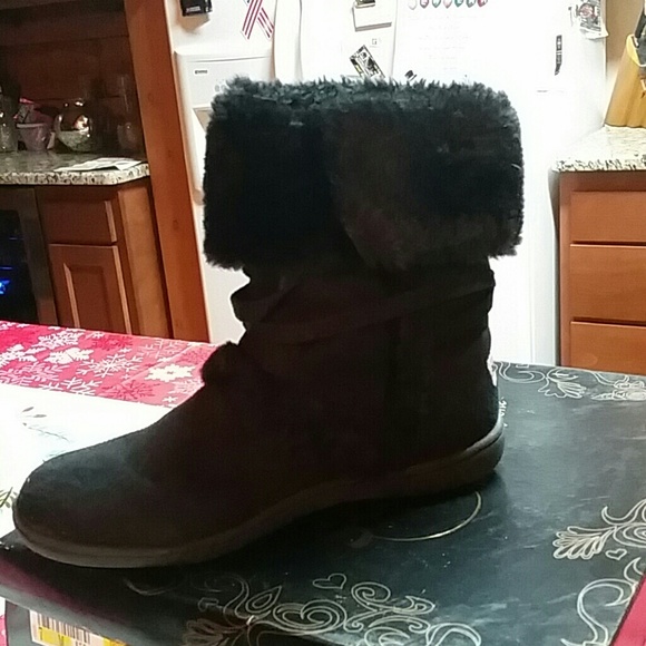Ladies Boots - Picture 2 of 3